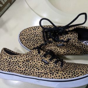 VANS DOHERY ANIMAL PRINT Women's excellent Tan a SNEAKERS beautiful colors 9.5